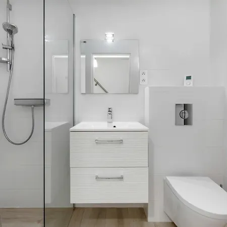 Nereides Heliovillage, Village Naturiste, 45m2,chambre En Rez De Chaussee Avec Dressing Agde
