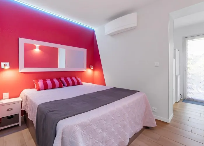 Appartamento Néréides Héliovillage, Village Naturiste, 45m2,chambre En Rez De Chaussée Avec Dressing